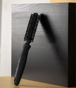 JEAN OLIVIA GARDEN Round Boar Brush