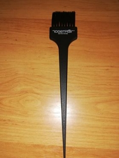 Farbiaci štetec s logom